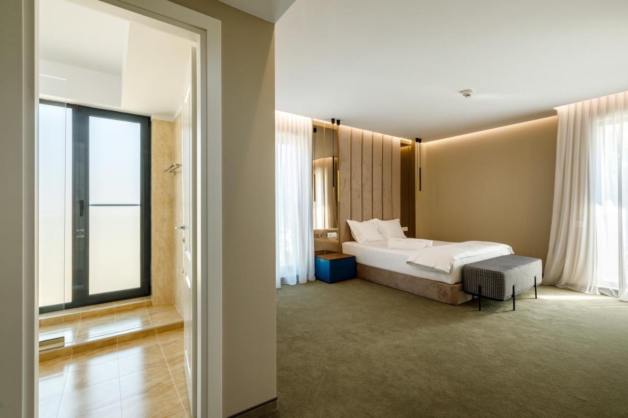 Onal Boutique Hotelier Mamaia Exterior foto